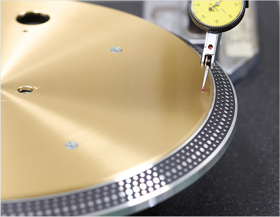 Technics ターンテーブル シルバー 81RoVomjqnL._AC_SY200_QL15_.jpg