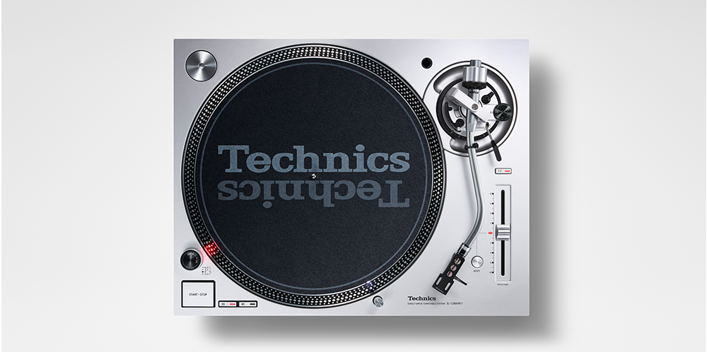 Technics SL-1200MK7 ターンテーブル