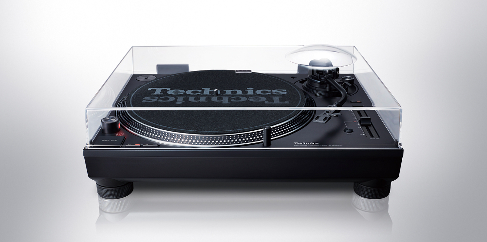 Technics SL-1200MK7 ターンテーブル